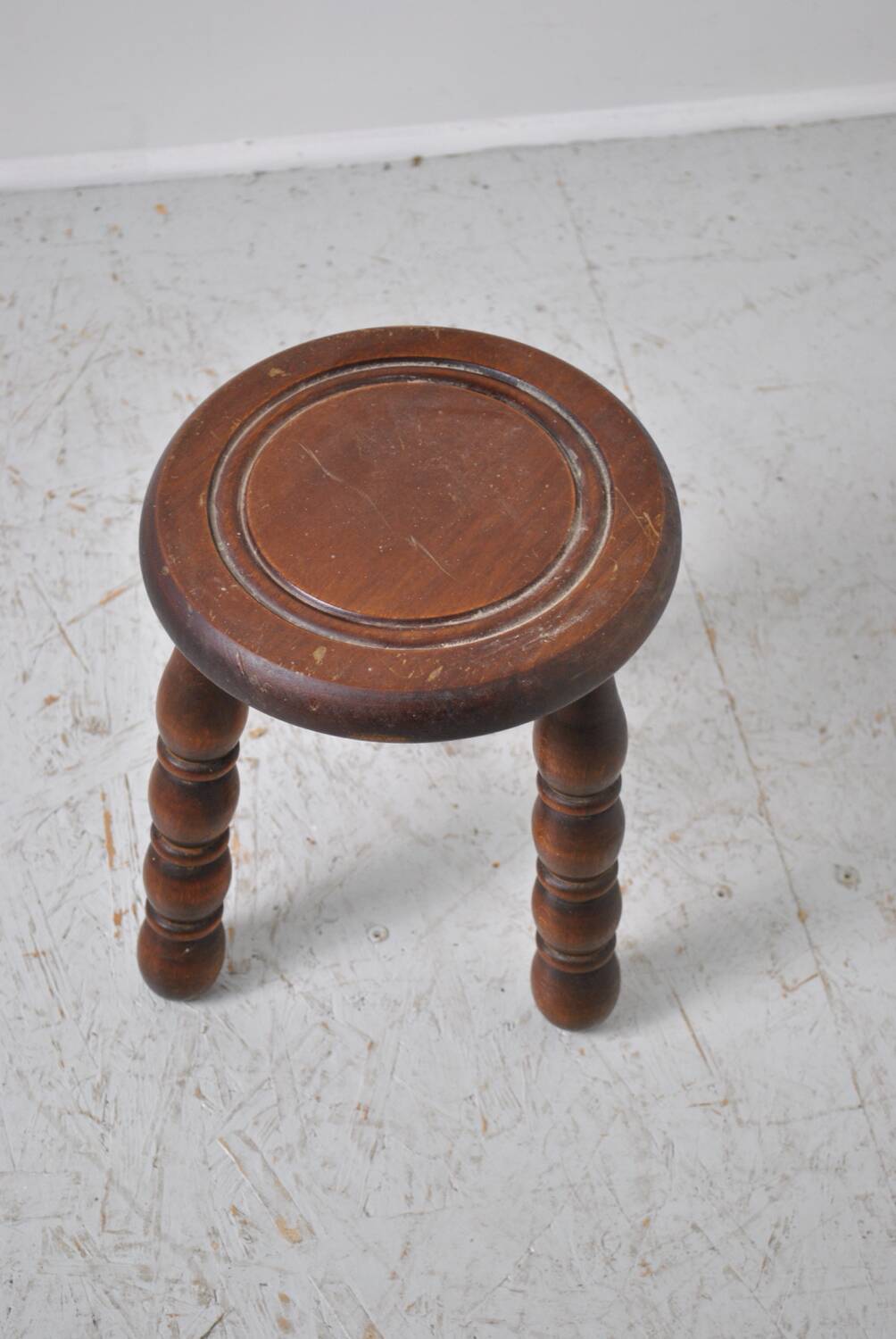 Tripod stool with turned leg 1970