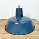 Lampe à suspension industrielle en émail bleu, années 1960