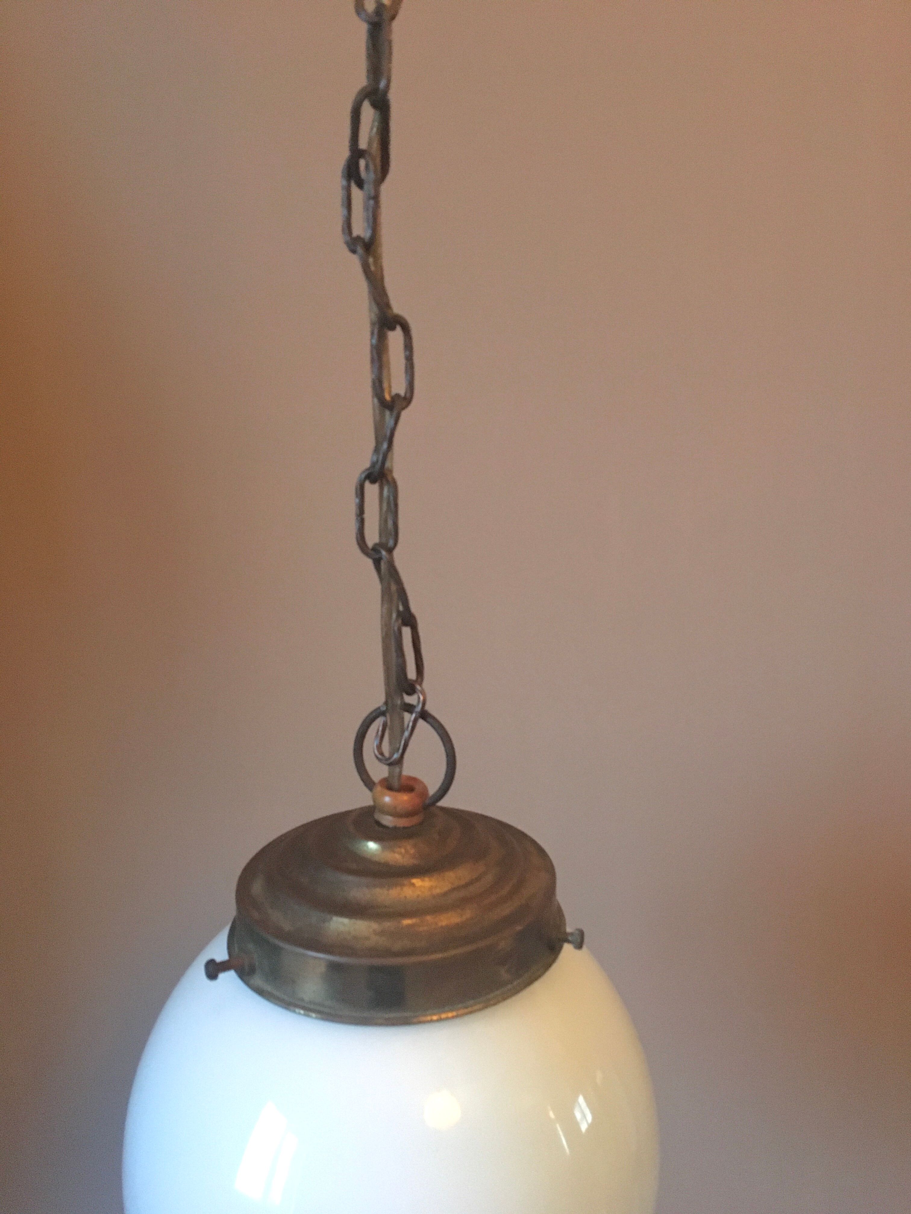 Opaline hanging with chain and cable