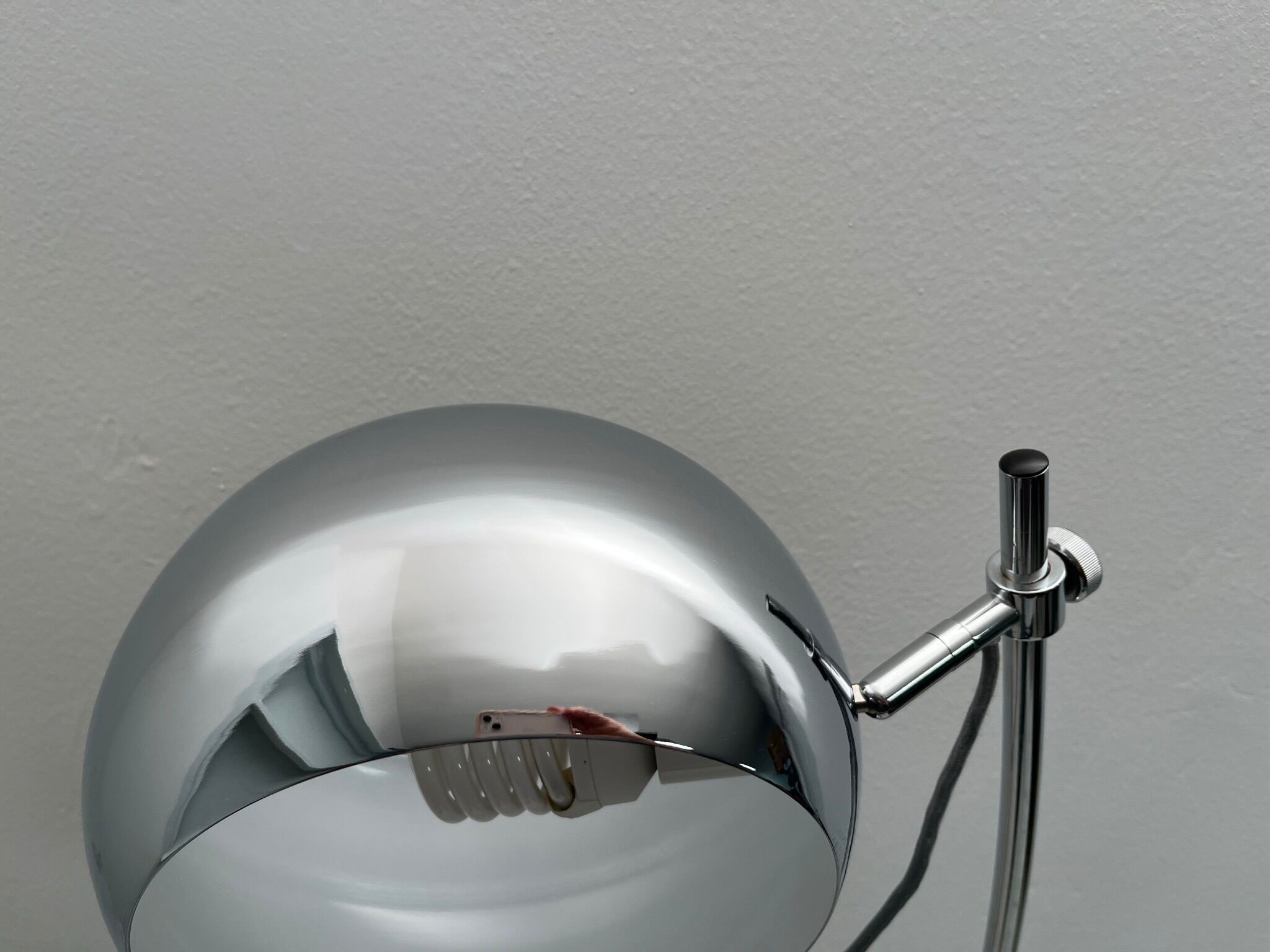 Lampadaire  métal chromé