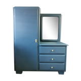 Asymmetrical cabinet