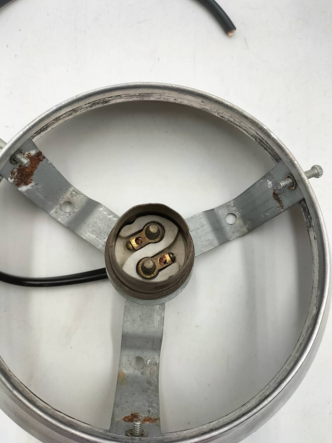 Opaline ceiling light