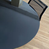 Round table N°3600 Arne Jacobsen - Fritz Hansen.