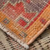 2x3 Red Beige Classic Vintage Rug, 43x82Cm