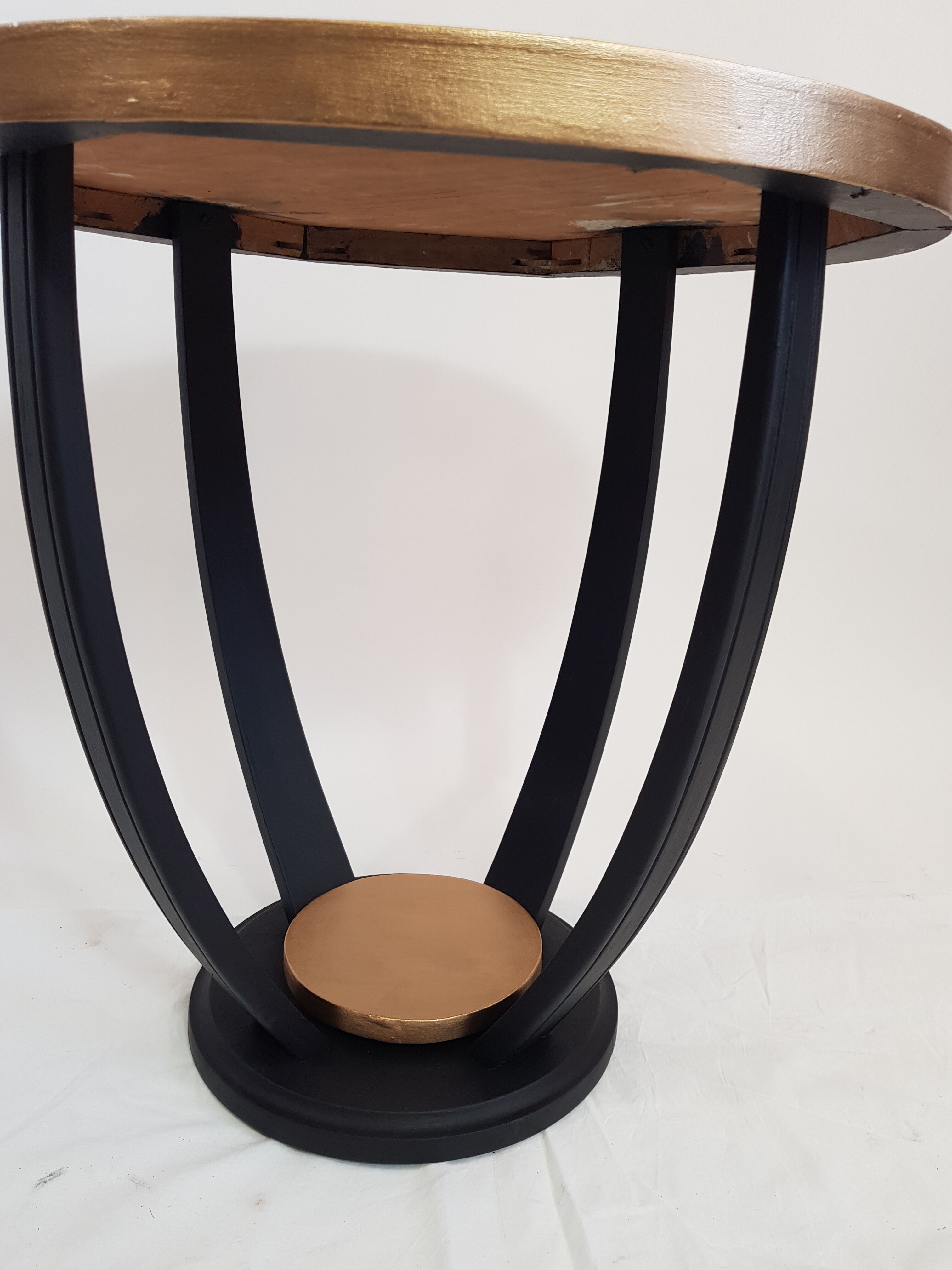 Art Deco coffee table pedestal table