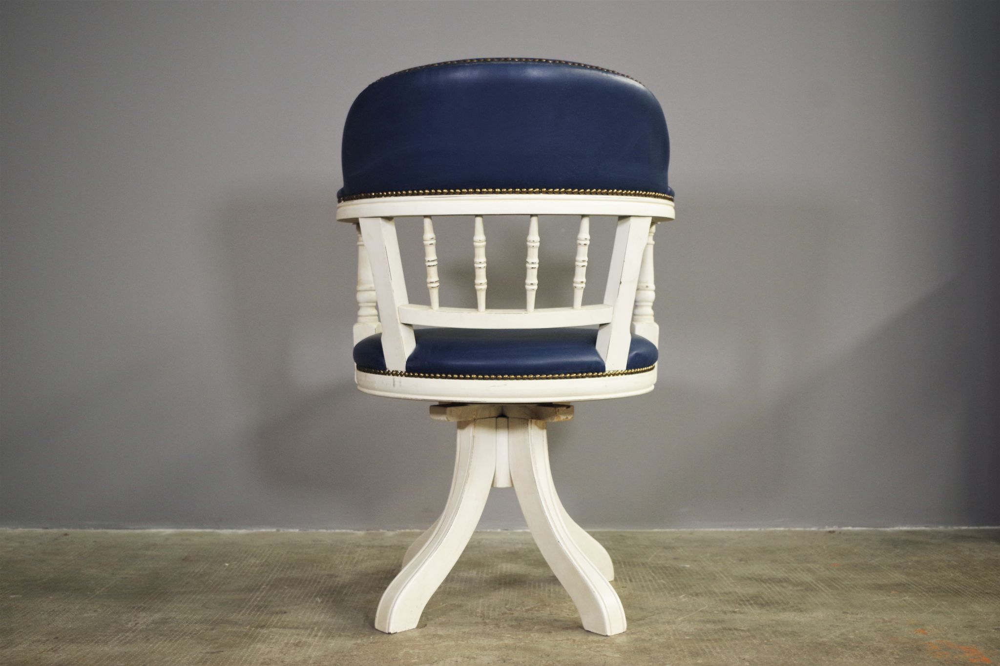 Swivel armchair maritime style 80s