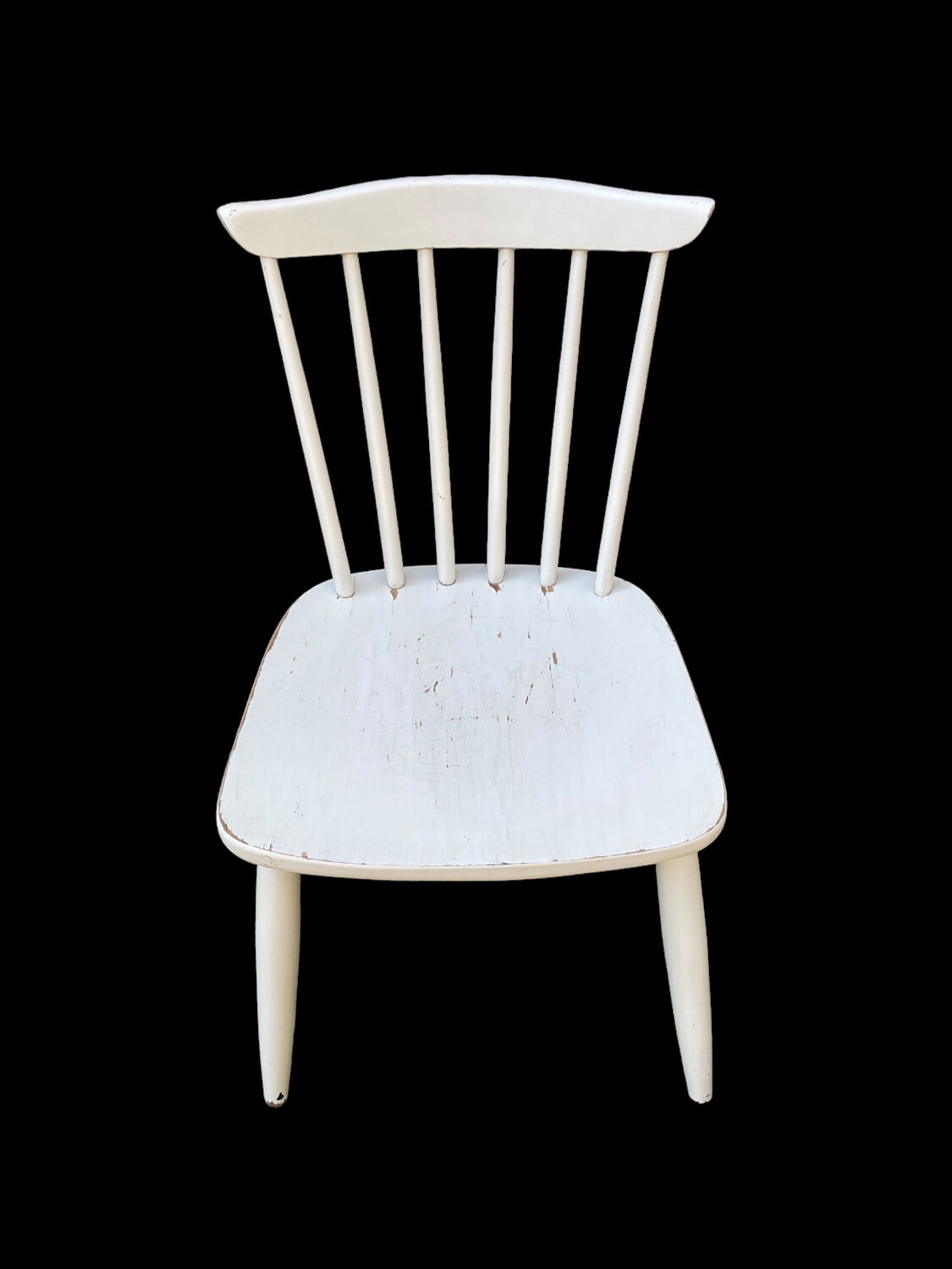 Series of 4 vintage solid wood chairs Scandinavian style