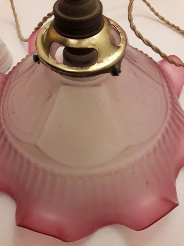 Suspension early 20th colored glass paste