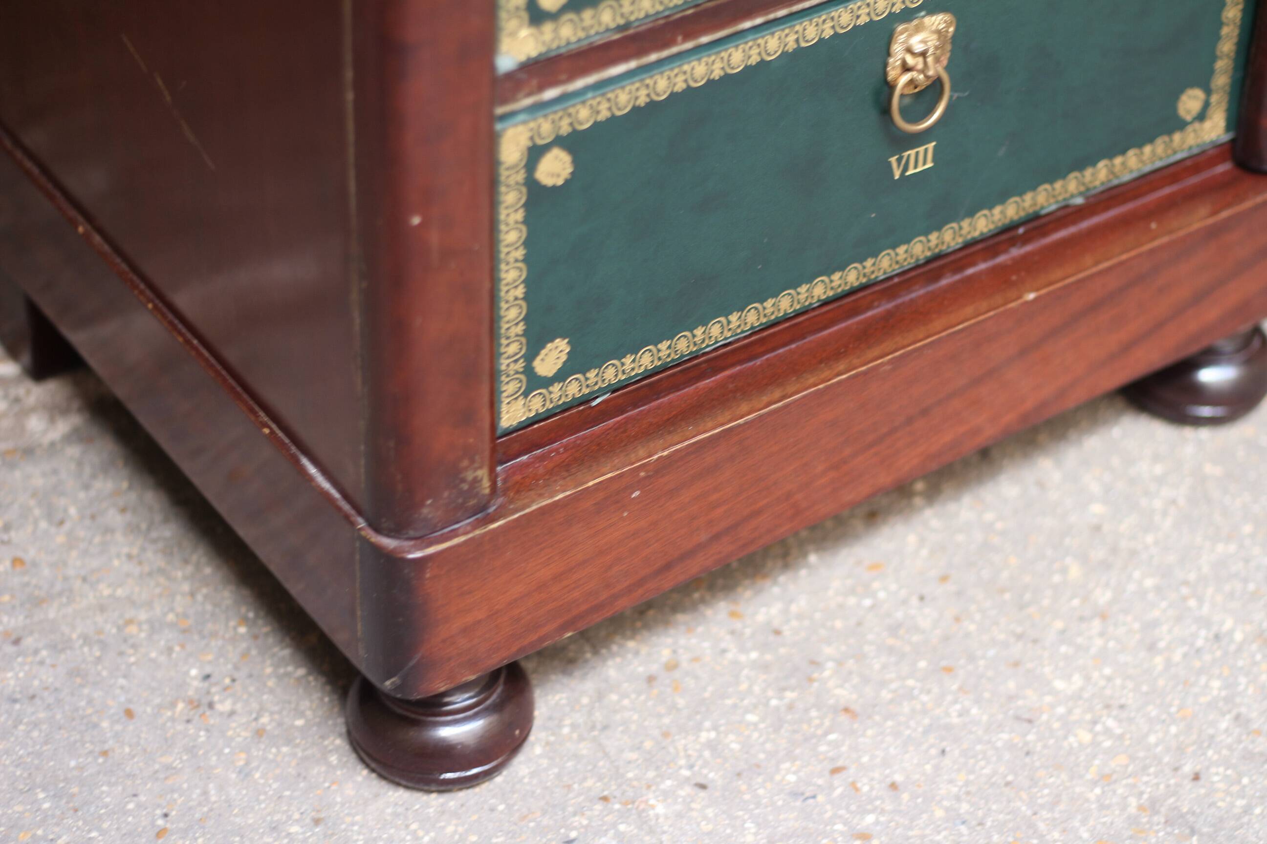 Elegant notary's cardboard box in mahogany, early 20th century.