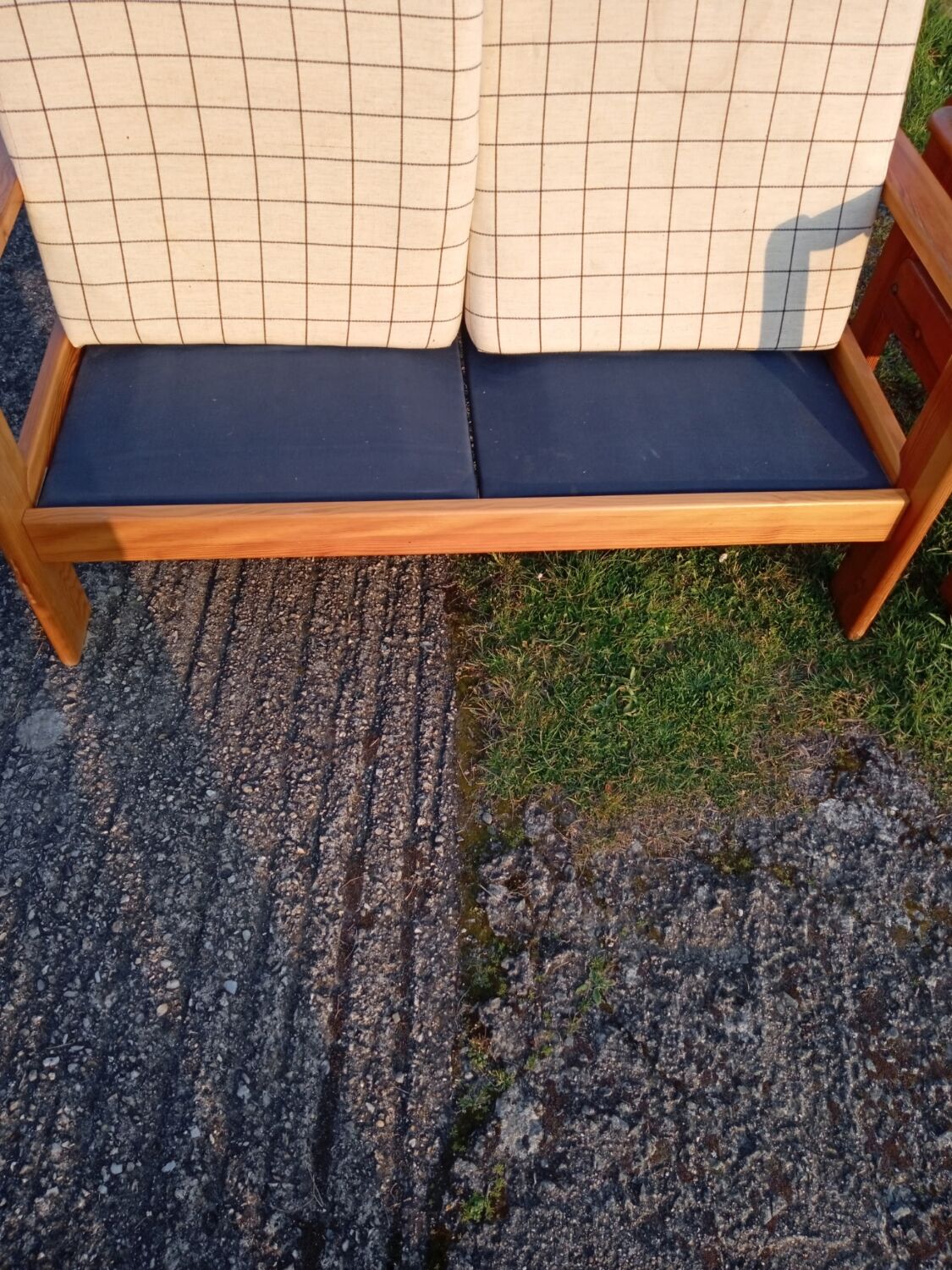 Sofa and armchair in solid pine