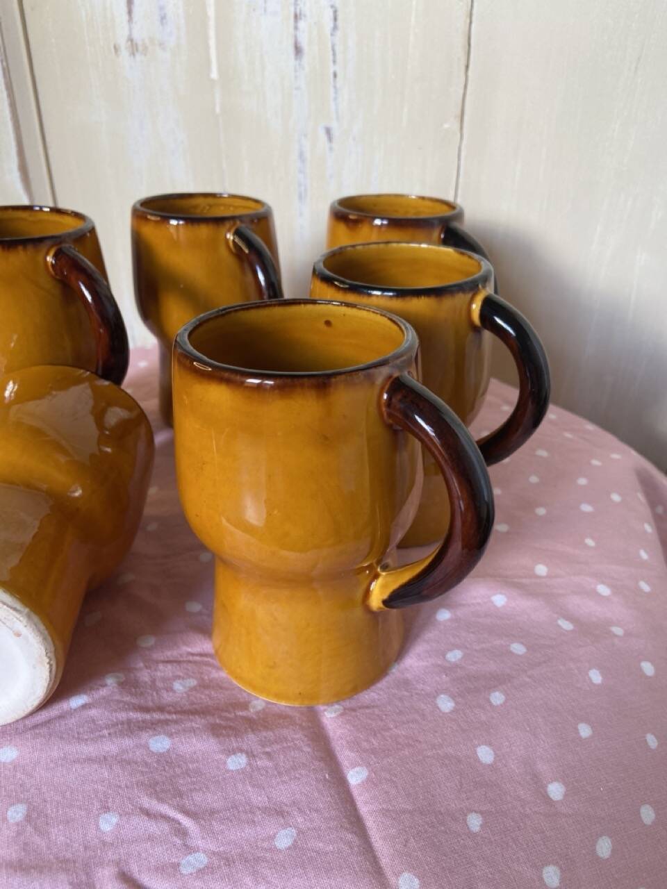 Vintage orange mugs 70s