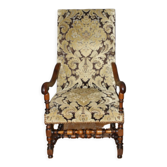 Fauteuil Louis XIII en noyer fin XVII