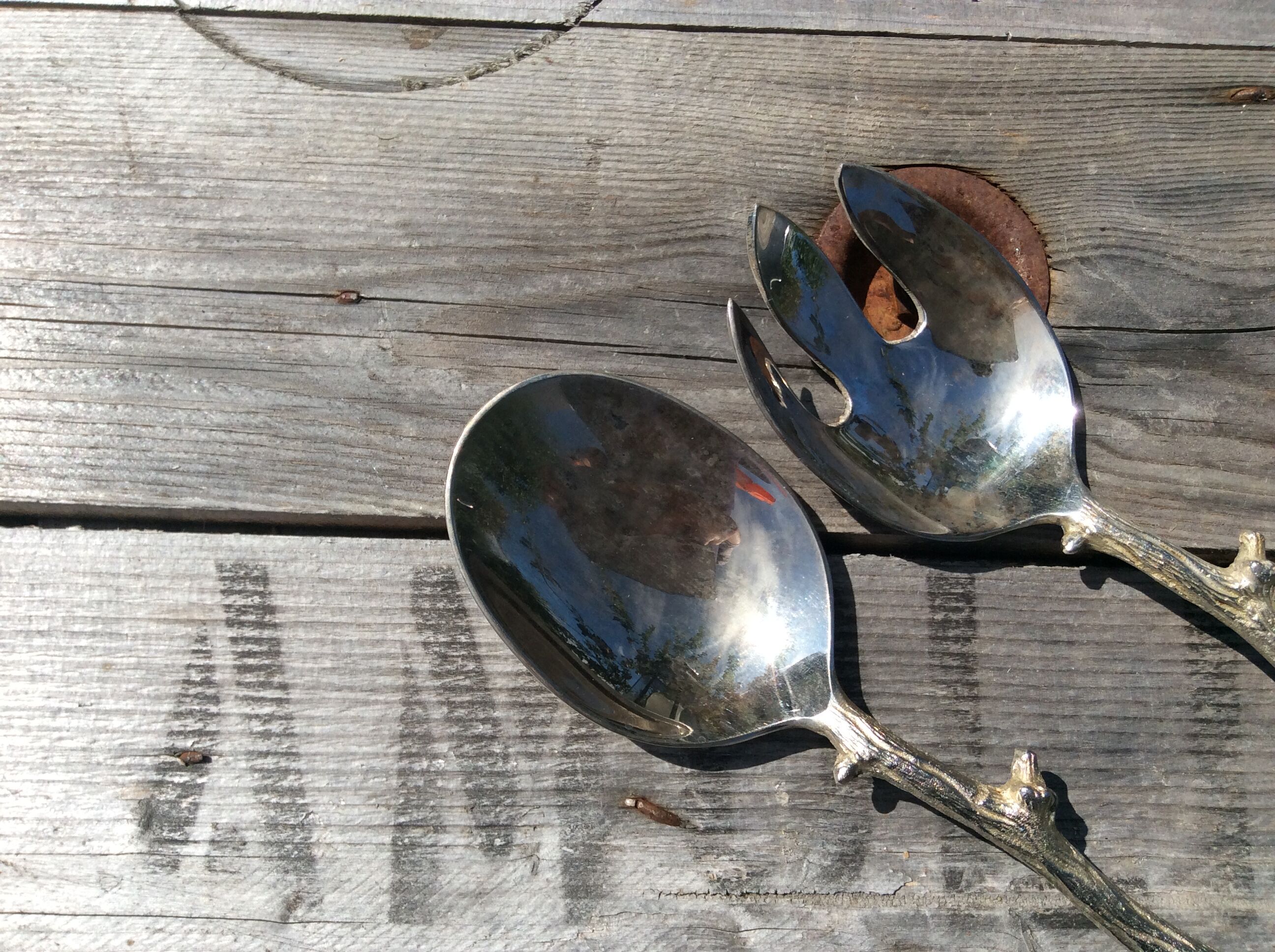 Silver metal salad cutlery