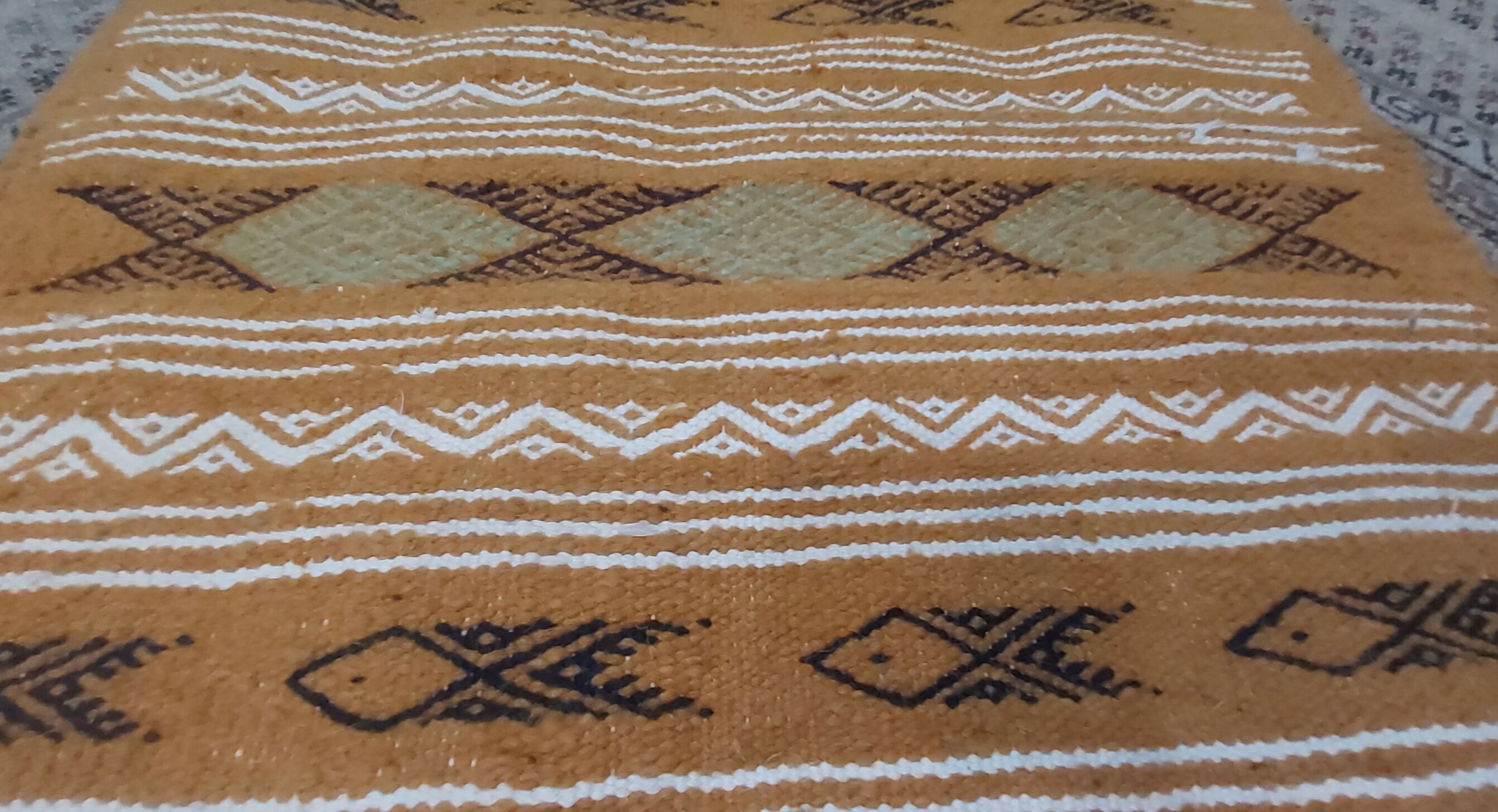 Kilim carpet mustard color handmade in pure wool 70 * 200cm