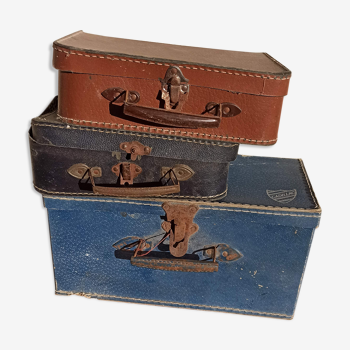 Set of 3 old cardboard suitcases