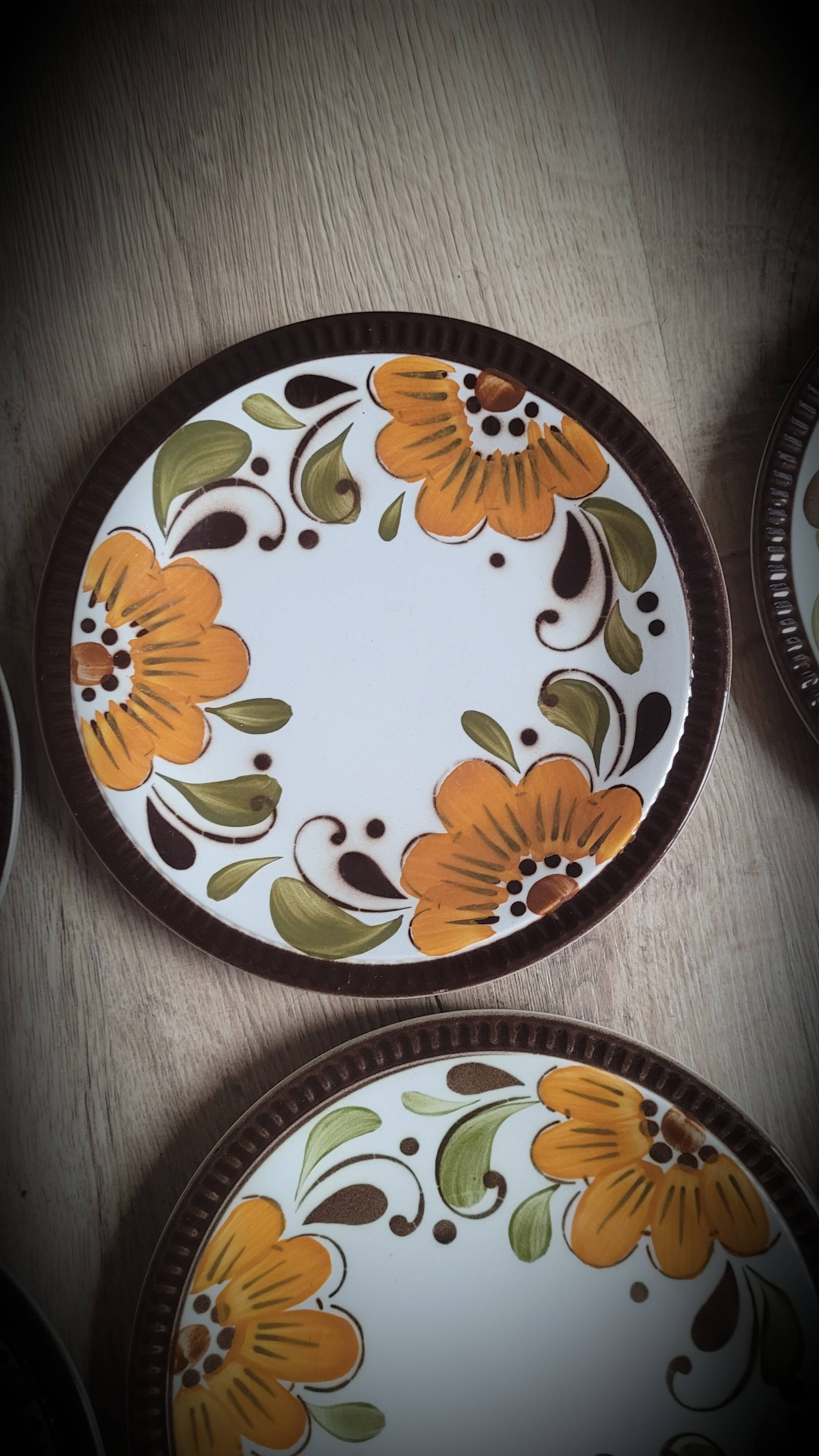Set of 6 Boch Paradisio plates