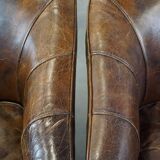 Set of 2 sturdy design armchairs made of cowhide with a beautiful deep color