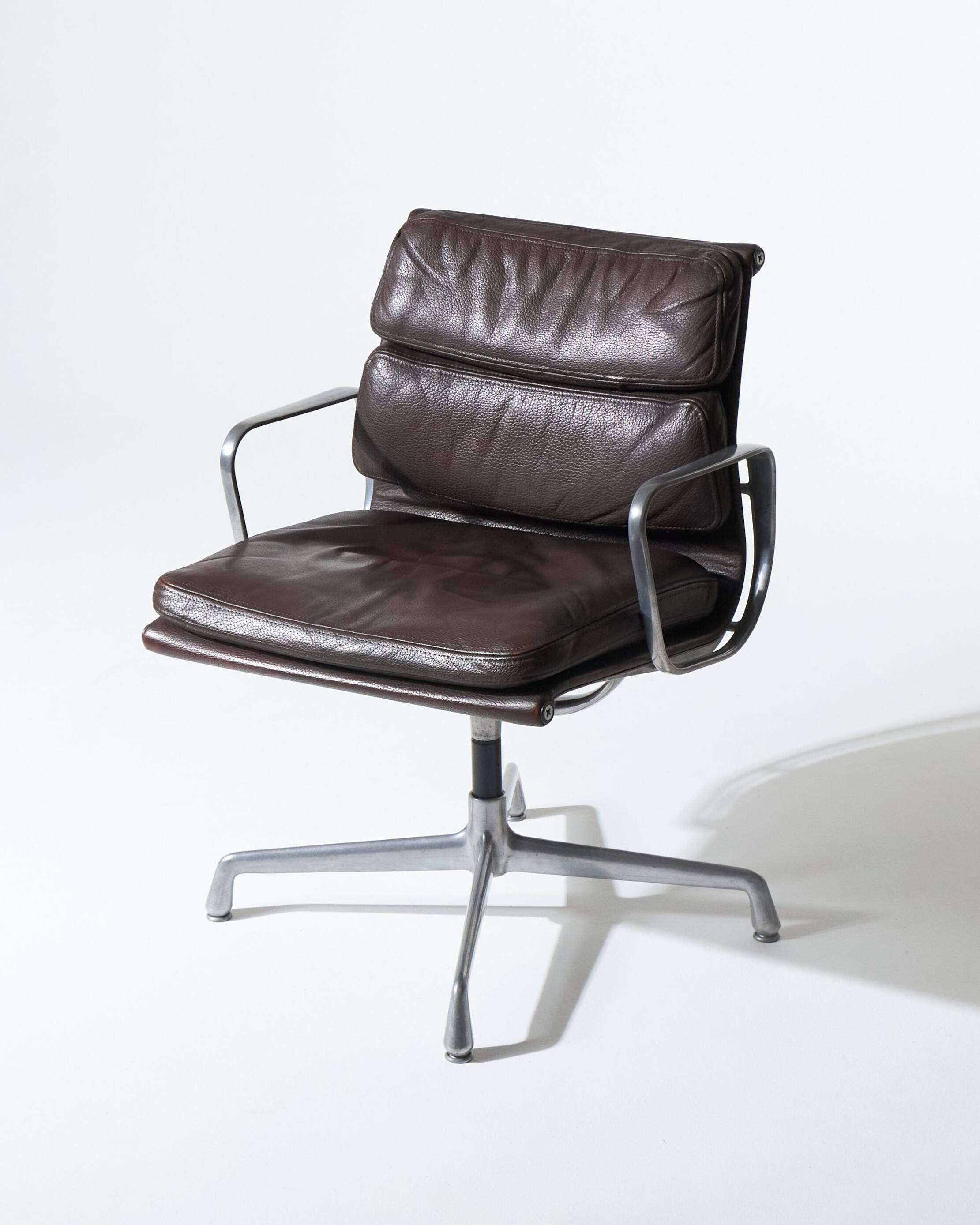 Pair of brown leather sofa pads, Herman Miller, 1970s
