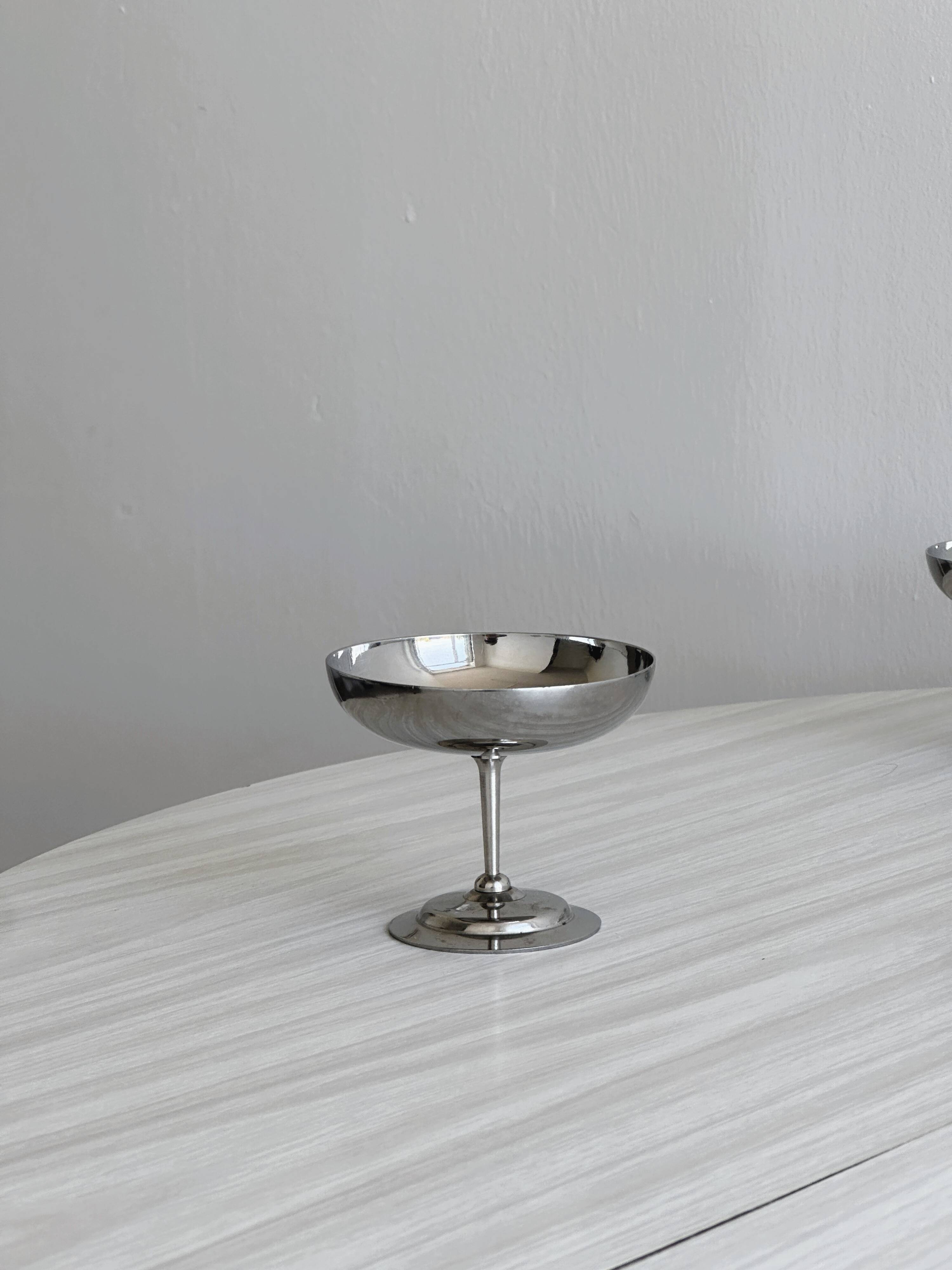 6 stainless steel cups