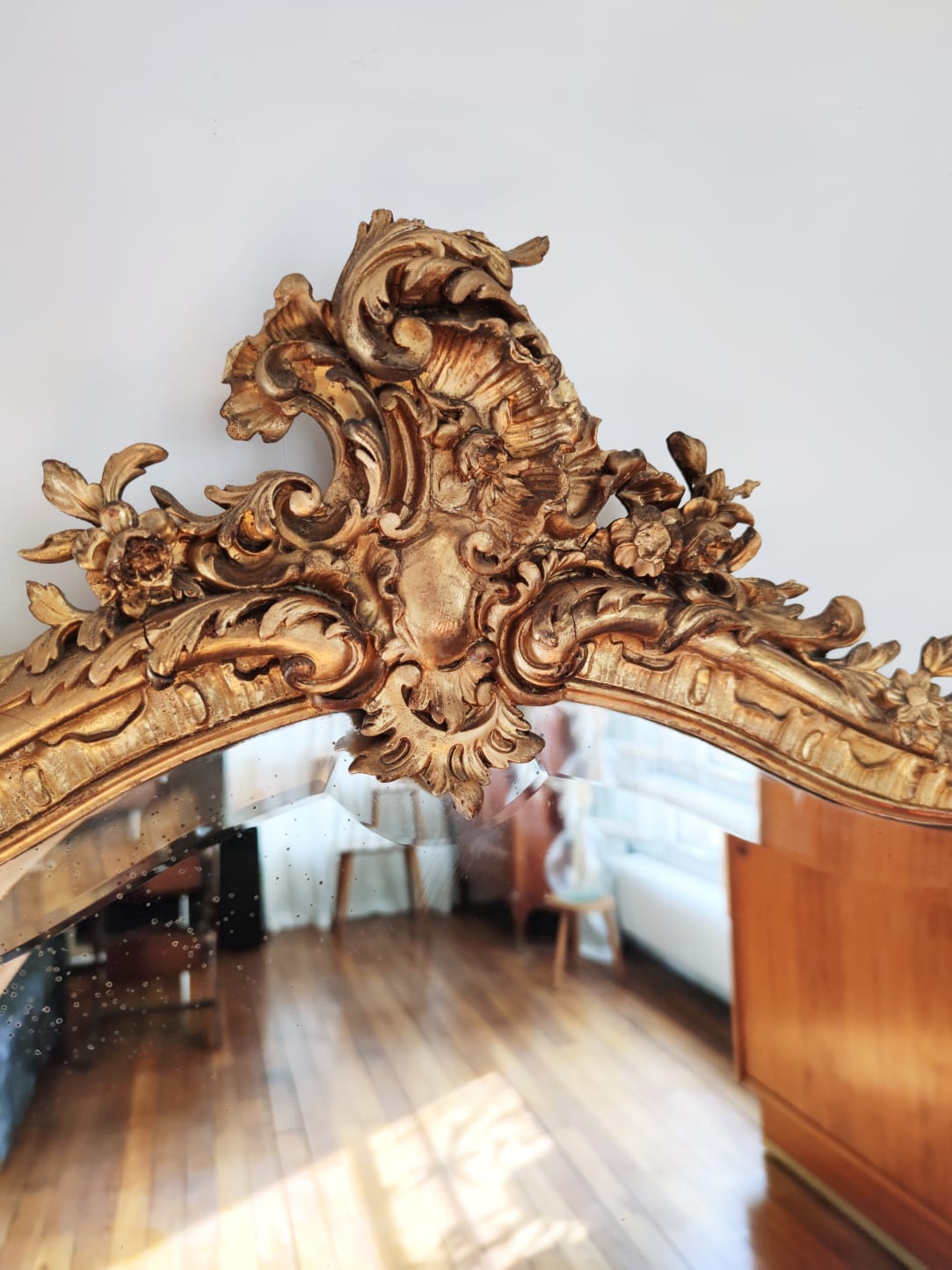 Large gilded mirror louis XV rockery  142x99cm