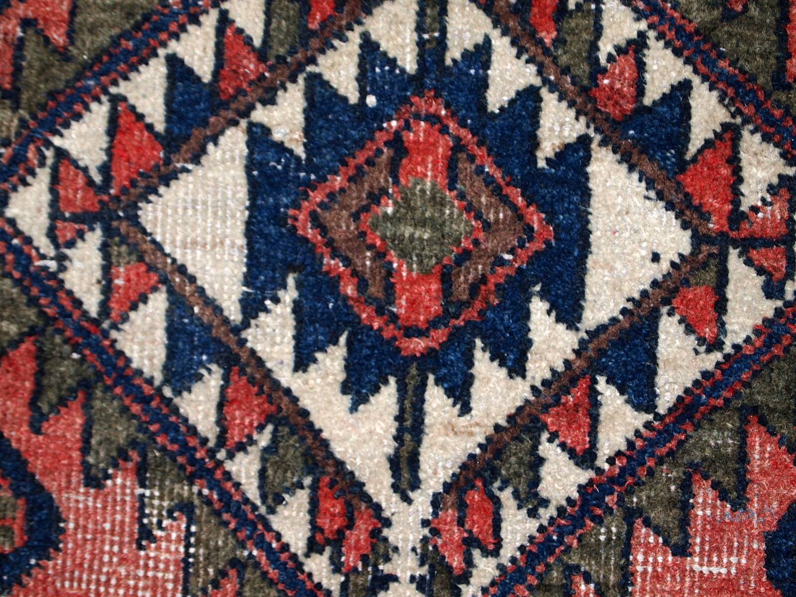 Tapis ancien fait main Kurdish Bagface en laine rouge pâle (55cm x 59cm)