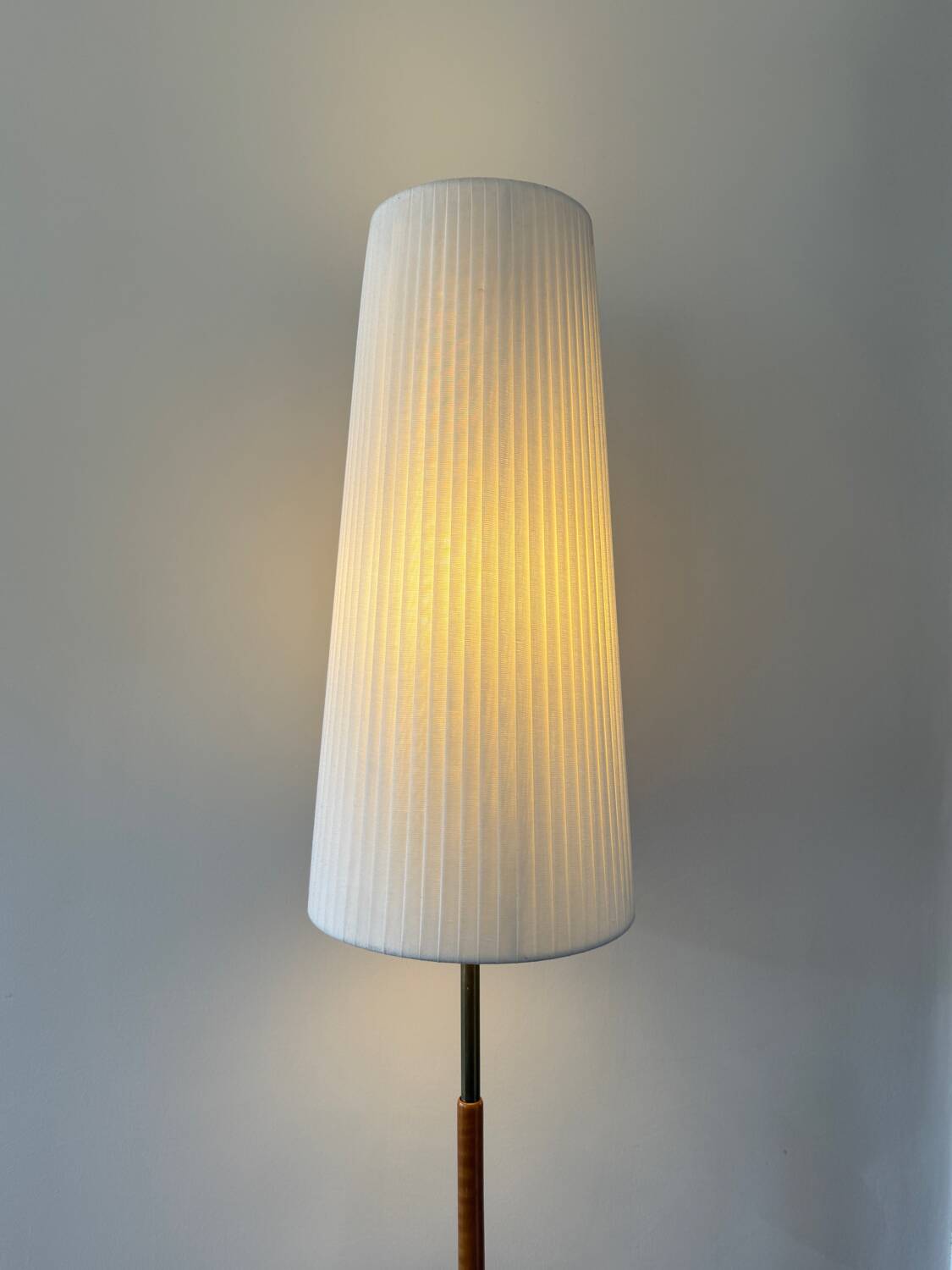 Lampadaire milieu de siècle scandinave