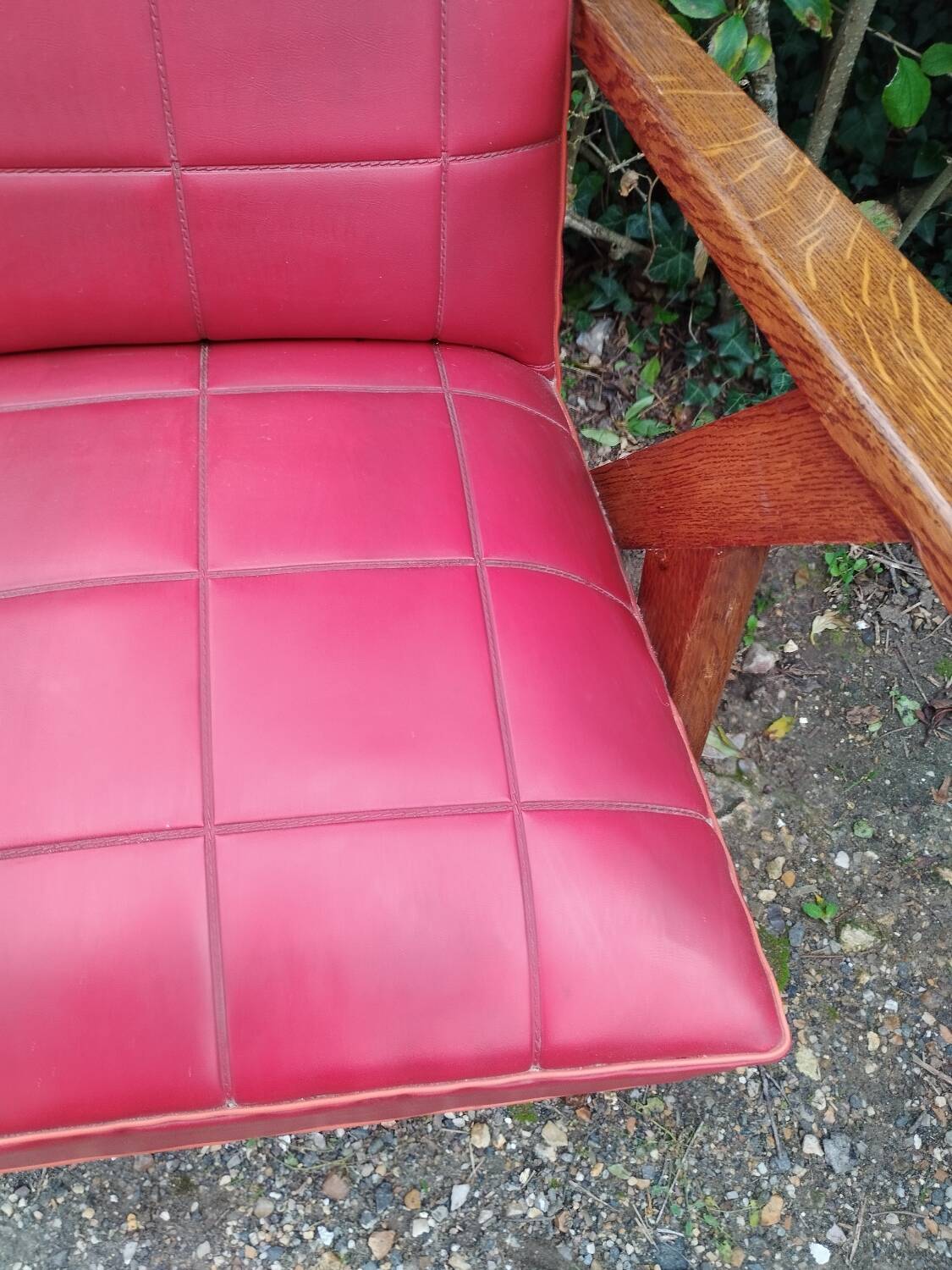 Paire de fauteuils anciens pieds compas