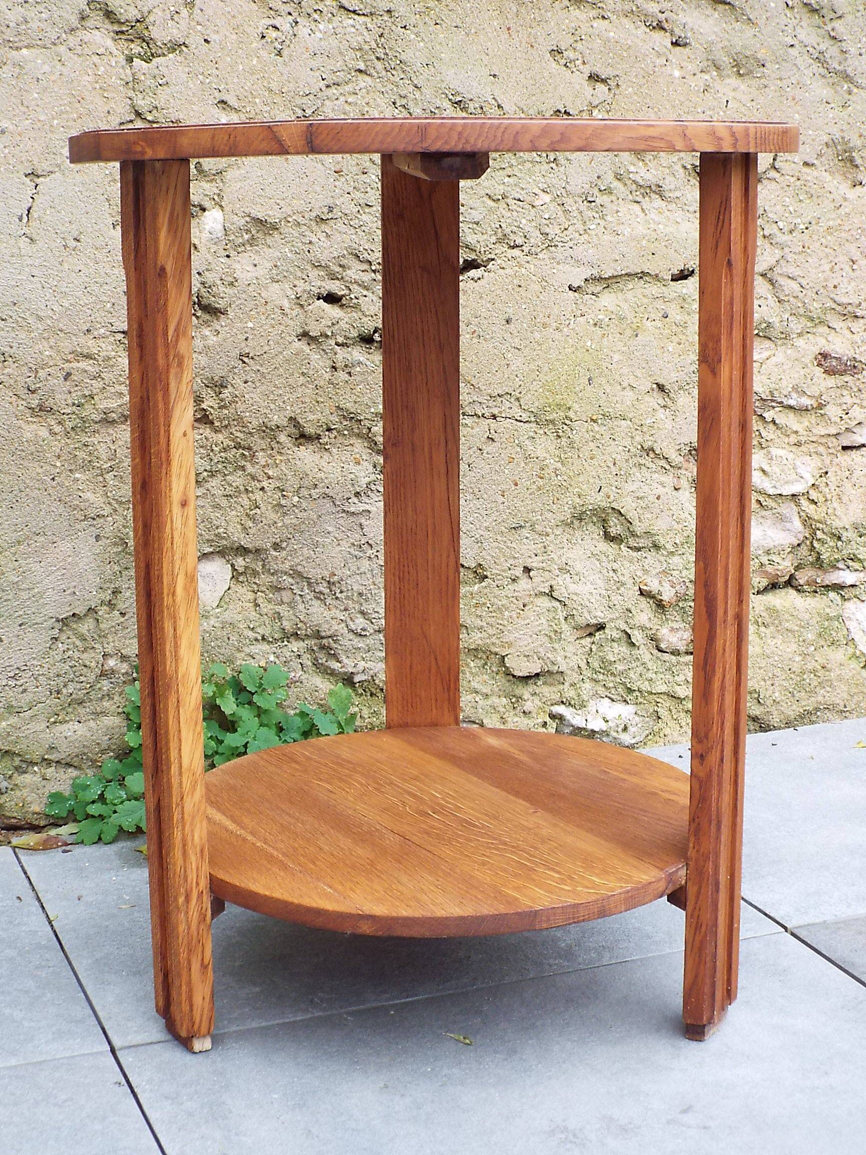 Art Deco style pedestal table