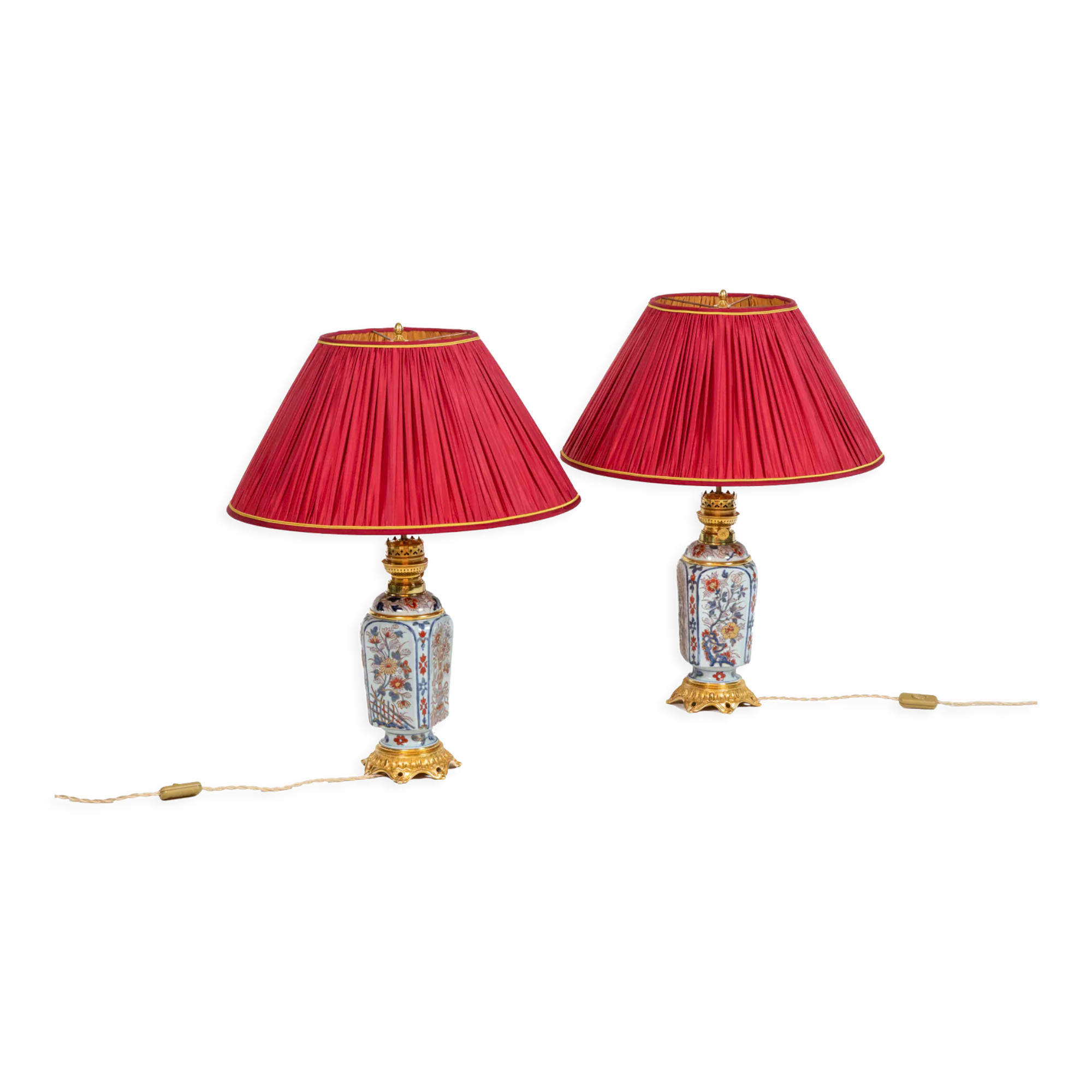 Pair of Imari porcelain and bronze lamps, circa 1880