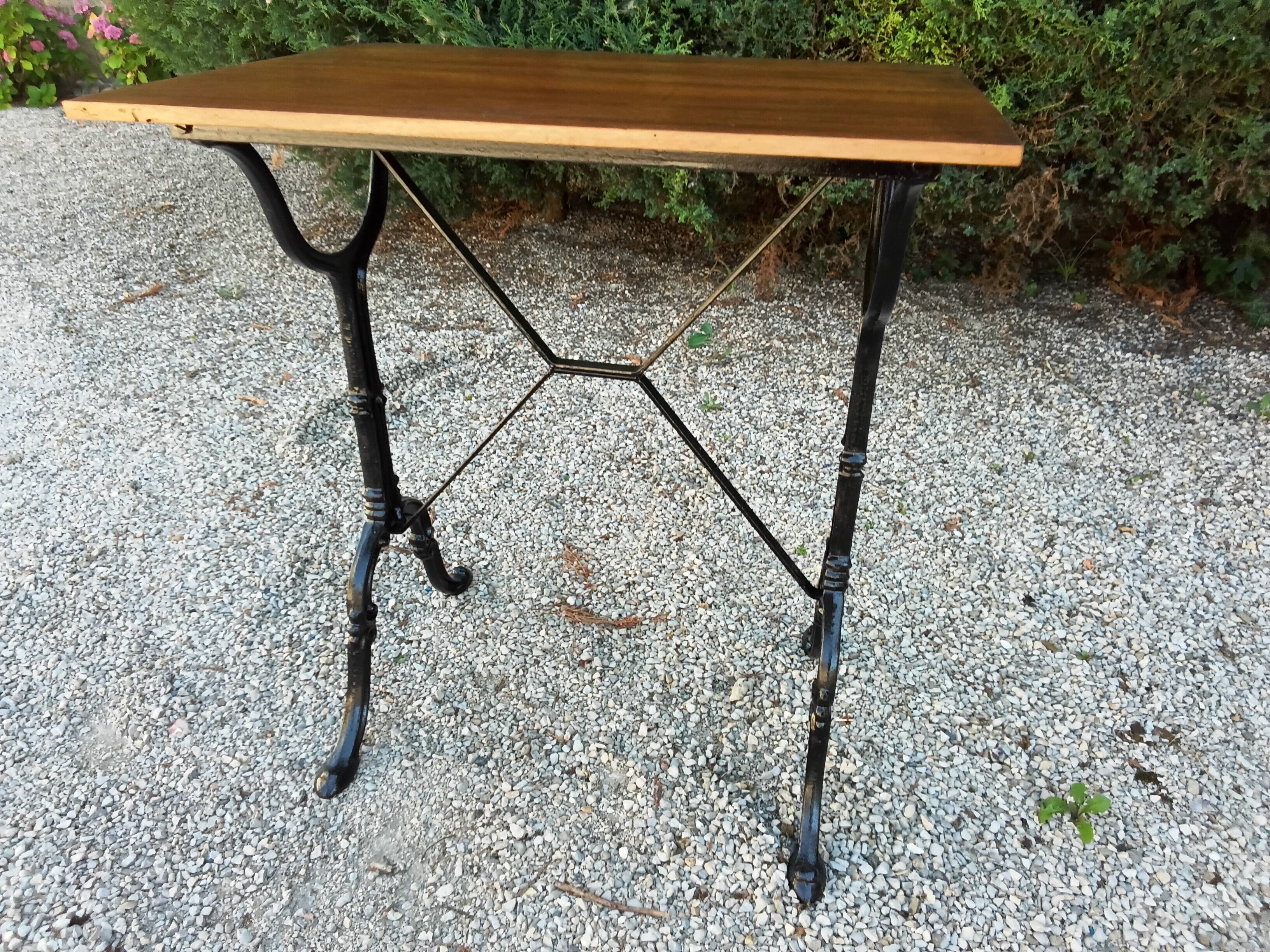 Bistro table