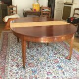 Dining room table