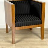 Elegant square-shaped armchair made of natural cherry wood