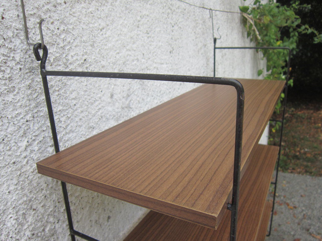 Shelf wall metal metal and wood type string