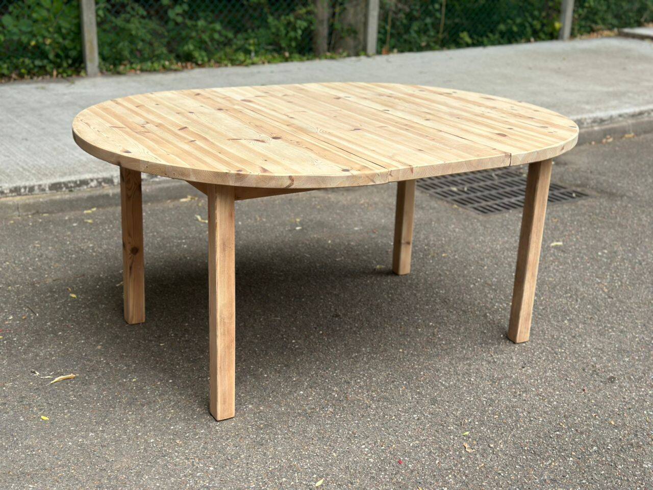 Table de repas ronde, ovale extensible scandinave en sapin poncé