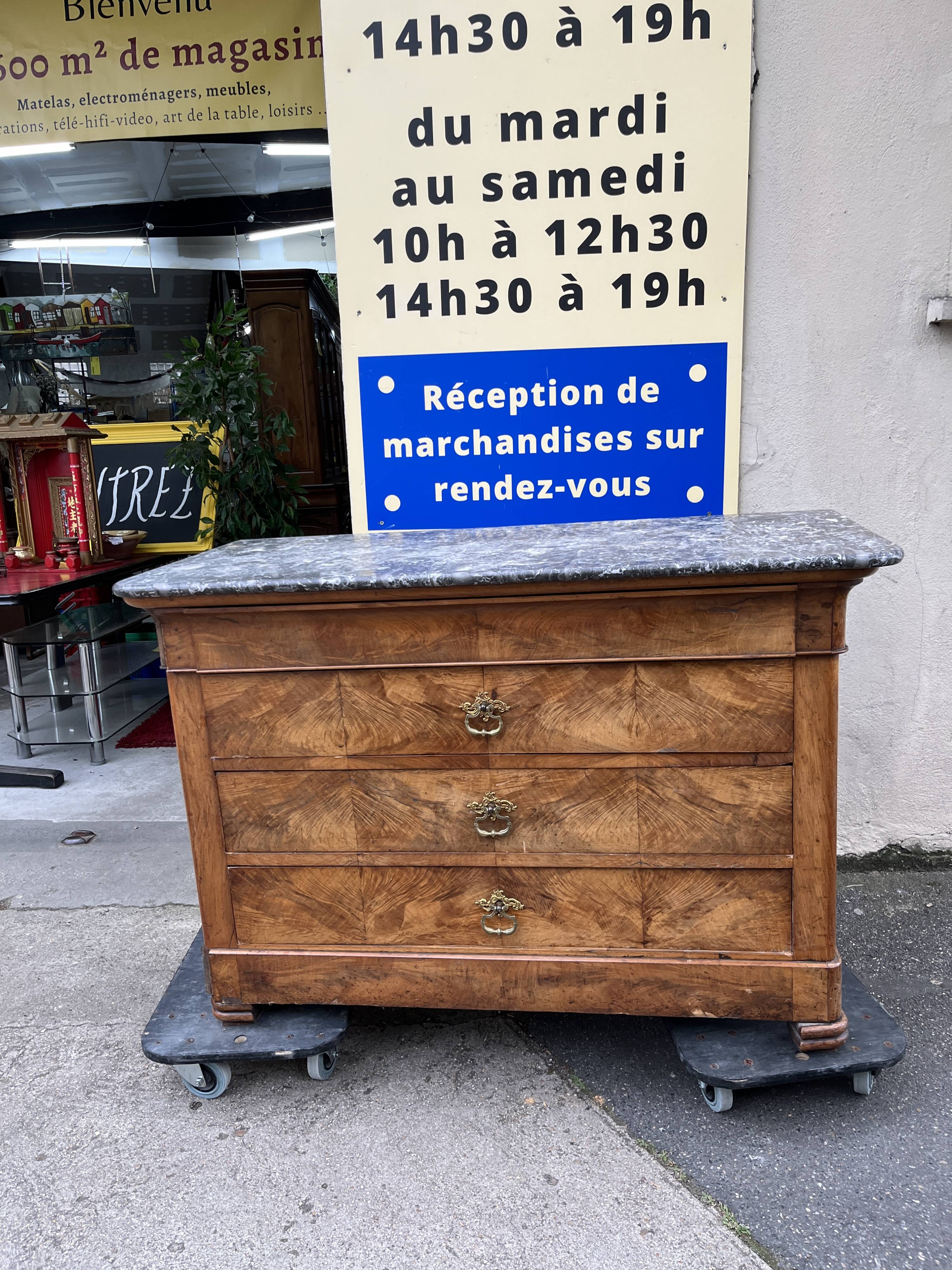 Louis Philippe chest of drawers in burr walnut and gray marble