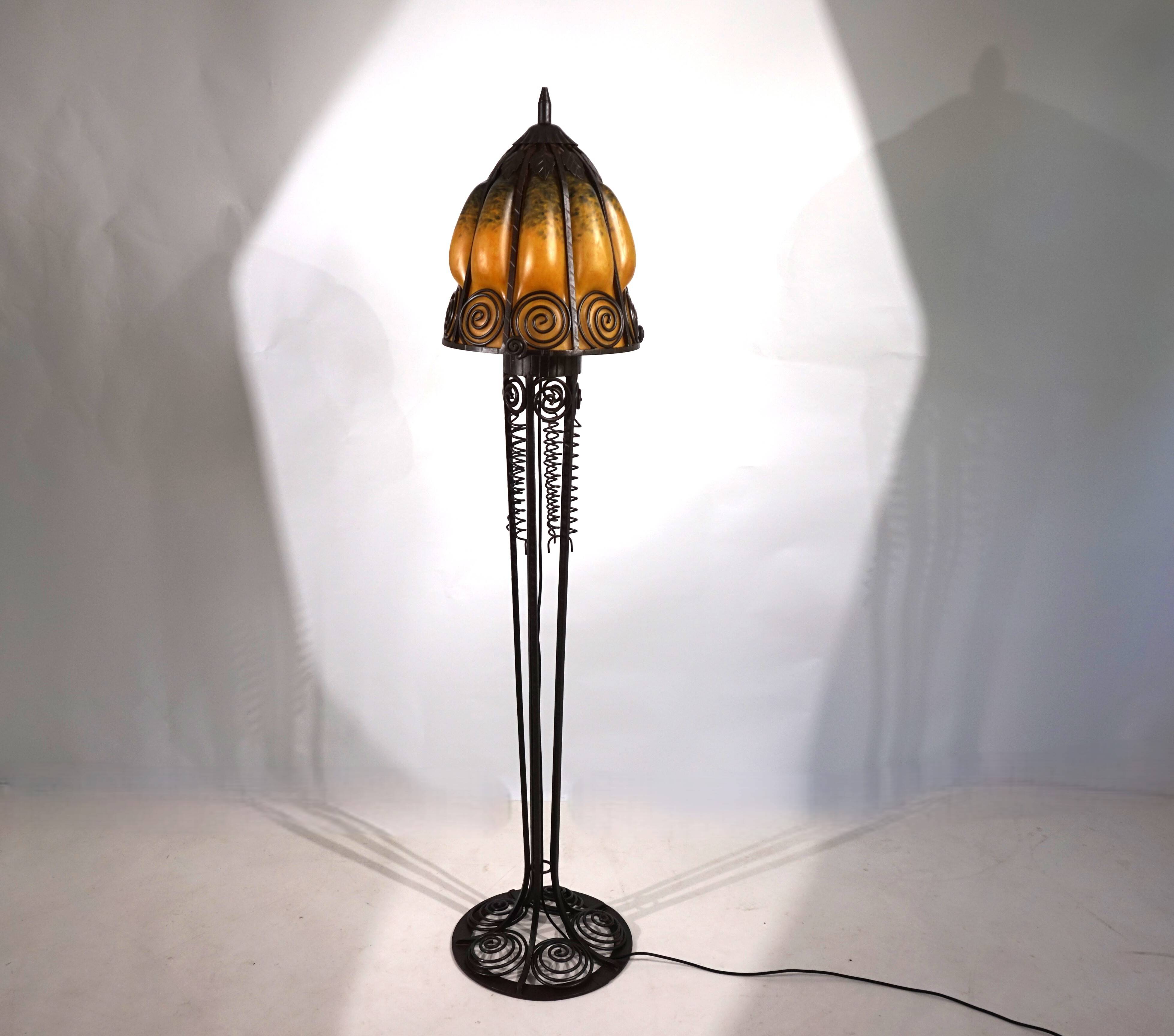 Charles Schneider Art Nouveau wrought iron floor lamp, 1920