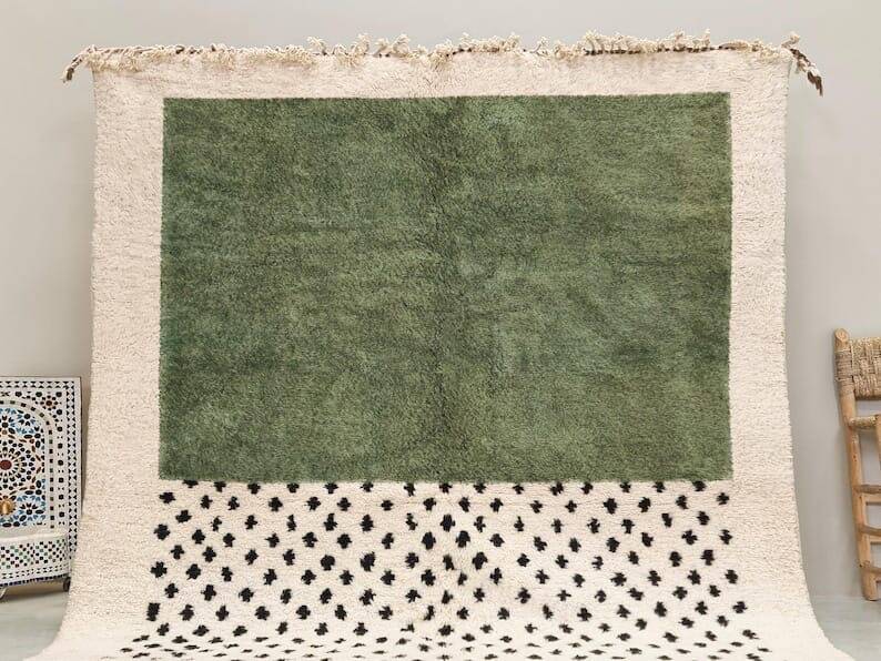 Handmade pure wool rug, size 140 x 260 cm.