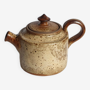 Stoneware teapot from Saint Amand en Puisaye