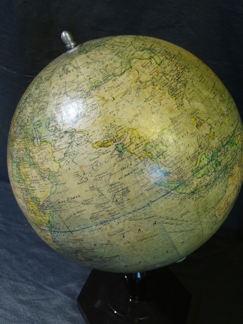 Globe early twentieth girard barrère and thomas