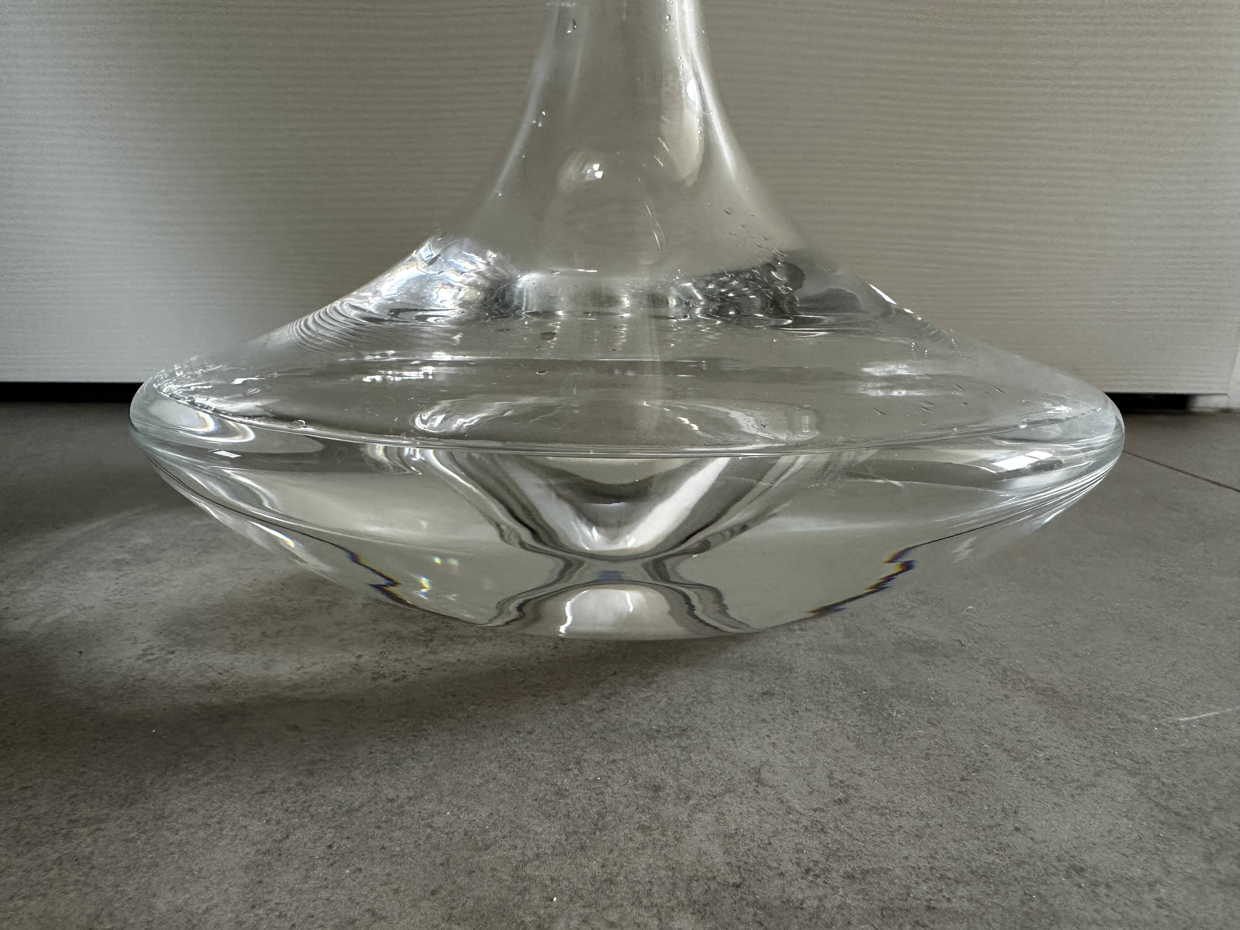Wine carafe