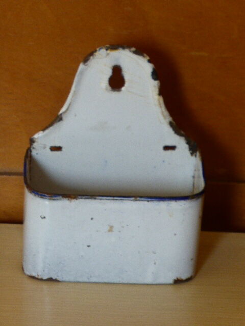 Old emailed iron box