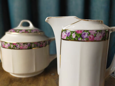 Duo teapot milk jug - floral headband and gilded edging KPM porcelain