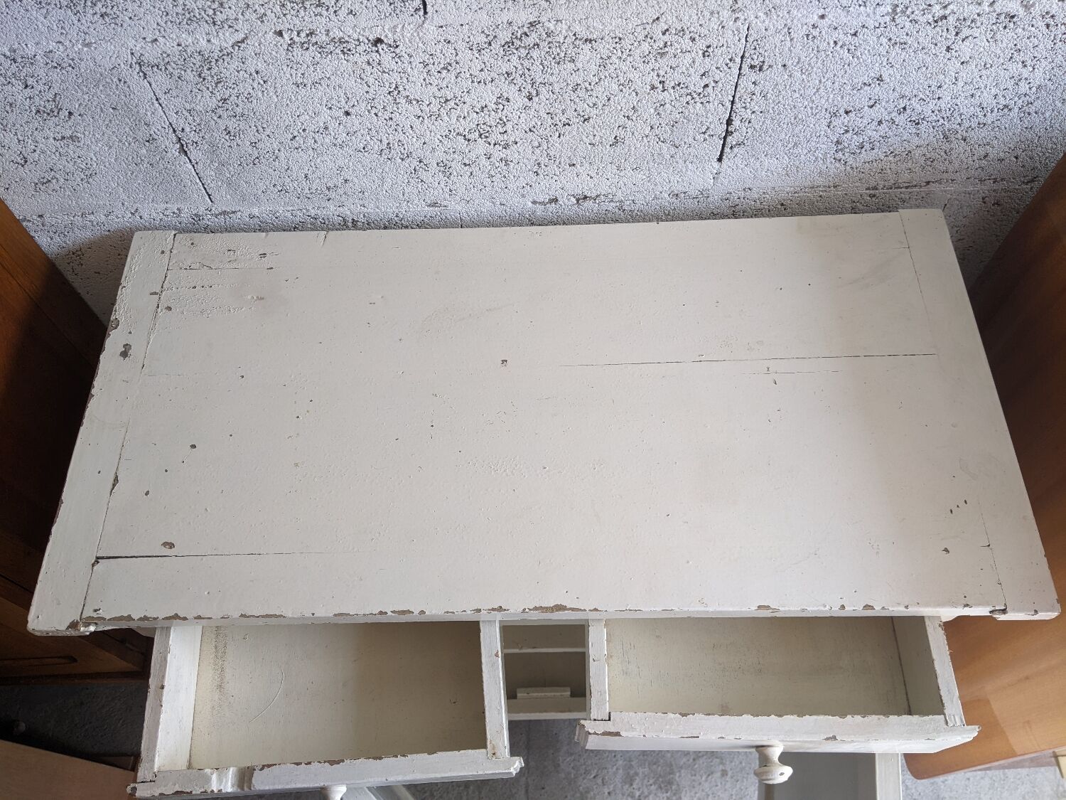 White Parisian buffet