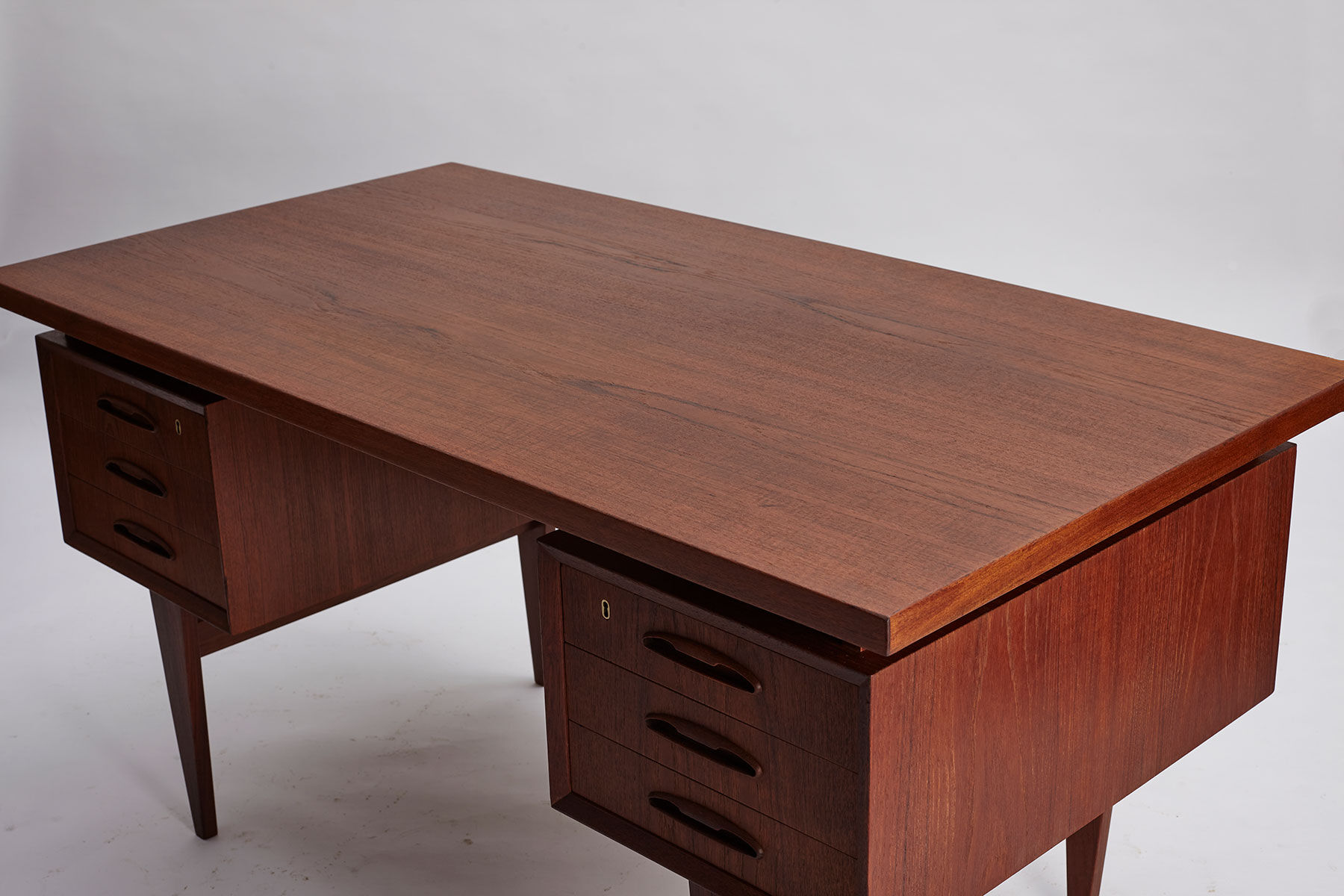 Bureau en teck du milieu du siècle, Danemark années 1960