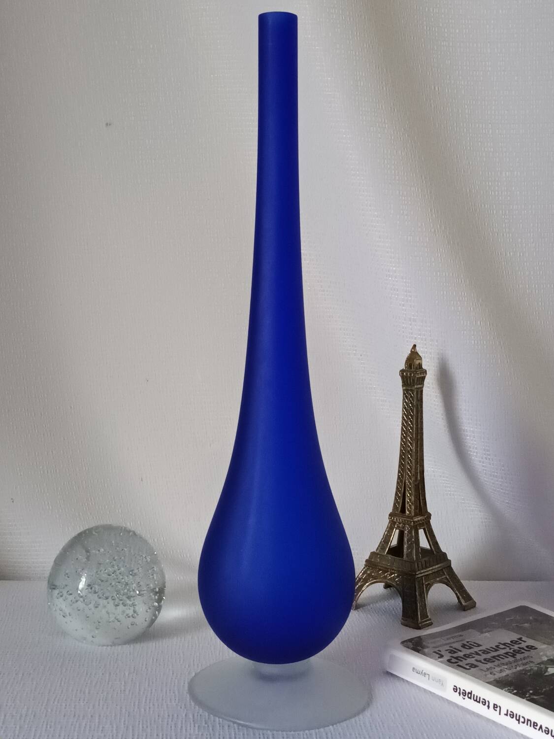 Vintage cobalt blue soliflore vase
