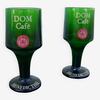 two glasses of liqueur advertising D.O.M. Café bénédictine