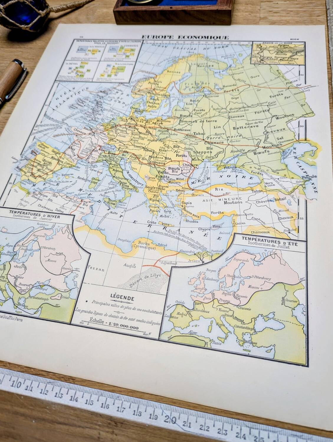 Printed in 1900, map of economic Europe.