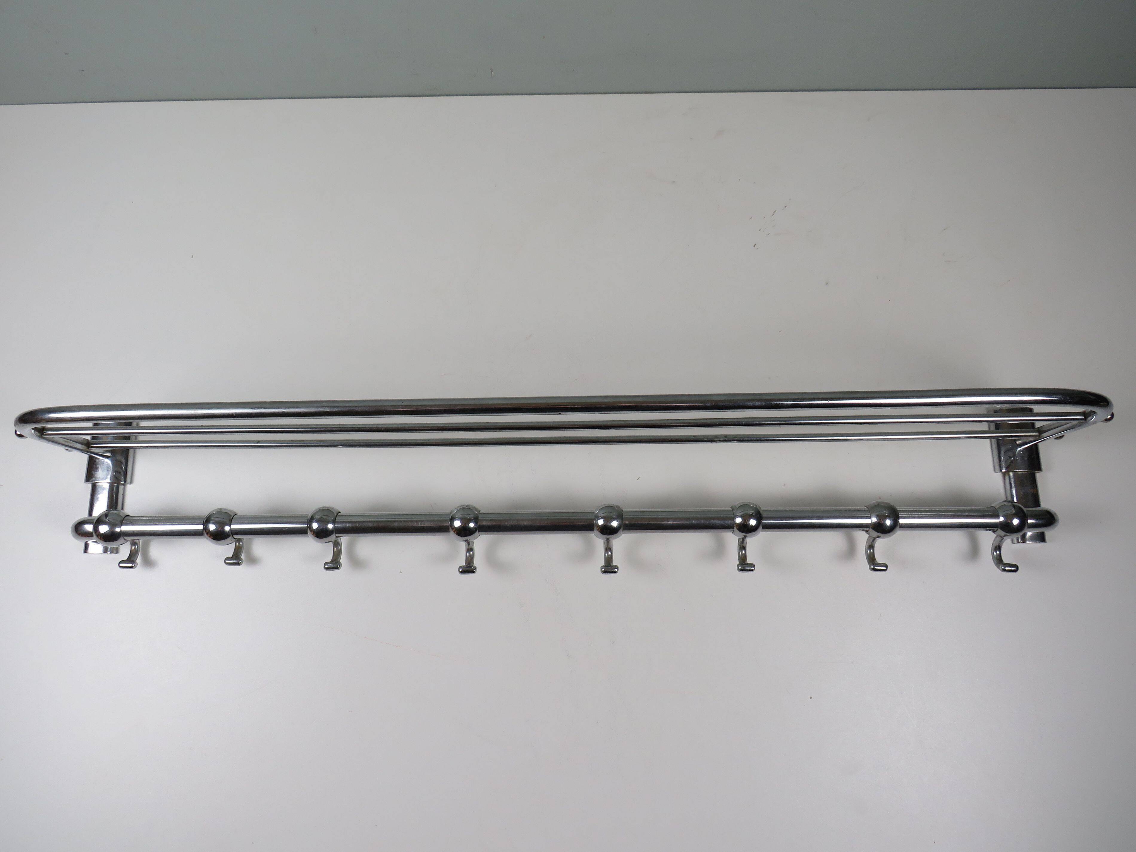 Wall-mounted coat rack Bauhaus / Art Deco in chrome metal, 1920s
