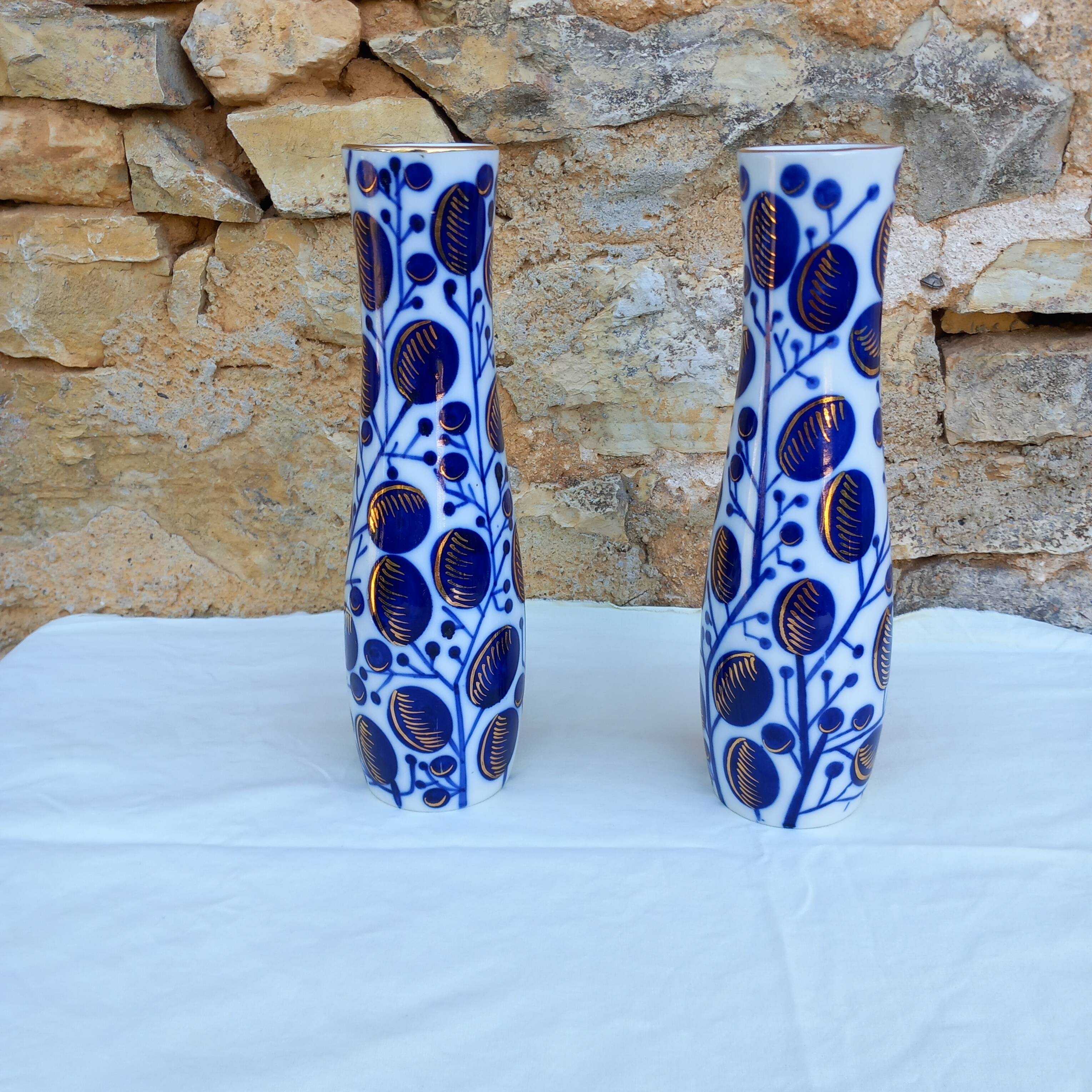 Pair of Lomonosov porcelain vases, 1960