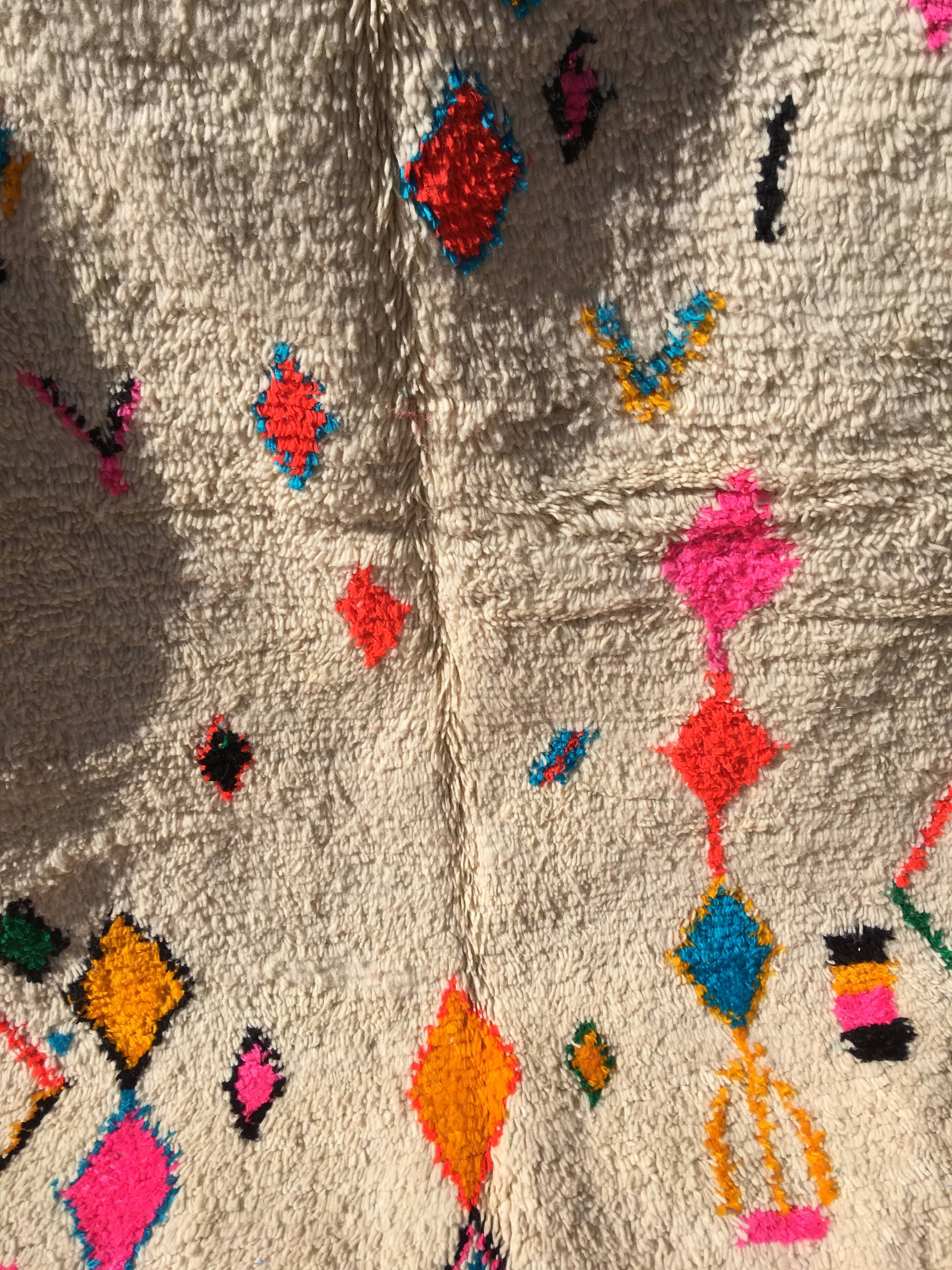 Azilal rug 272 x 145 cm